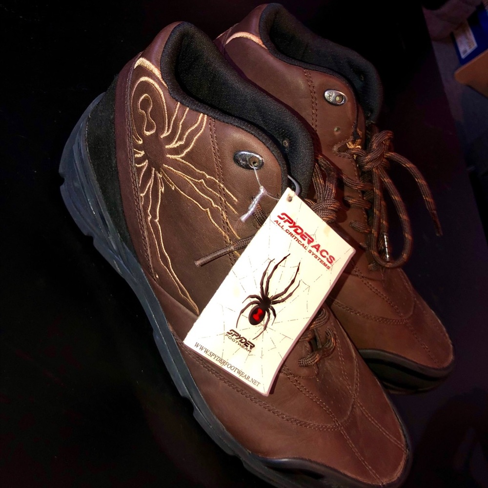 New with tags men’s shoes Spyder Core Size 10.5